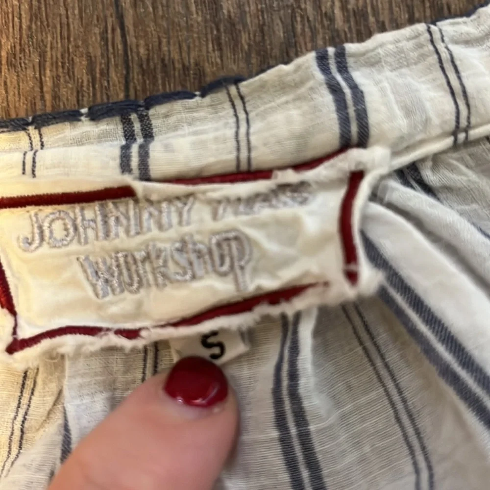 Johnny Was embroidered top size small. - Picture 4 of 11